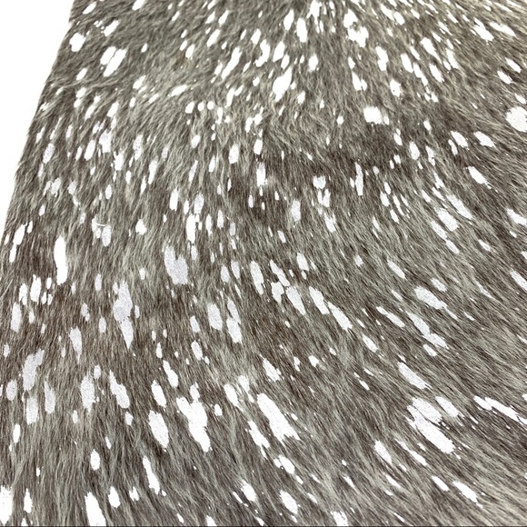 Natural genuine cowhide accent pillow grey and silver NWT - Picture 8 of 11